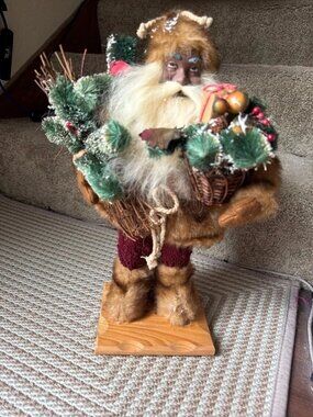 NWOT Woodland African American Santa Figurine Brown Decor Wood Base